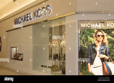 michael kors 900 shops chicago|MICHAEL KORS .